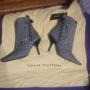 Louis Vuitton Ankle Boots in Black and Gold